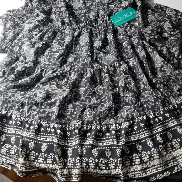 NWT PIONEER WOMAN BLACK AND WHITE DRESS SIZE LARGE - Picture 13 of 16